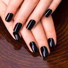 beautiful-women-hands-with-black-manicure-after-spa-procedures-spa-treatment-concept_Easy-Resize.com